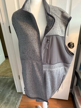 Gray Speckled Full-Zip Fleece Vest by George